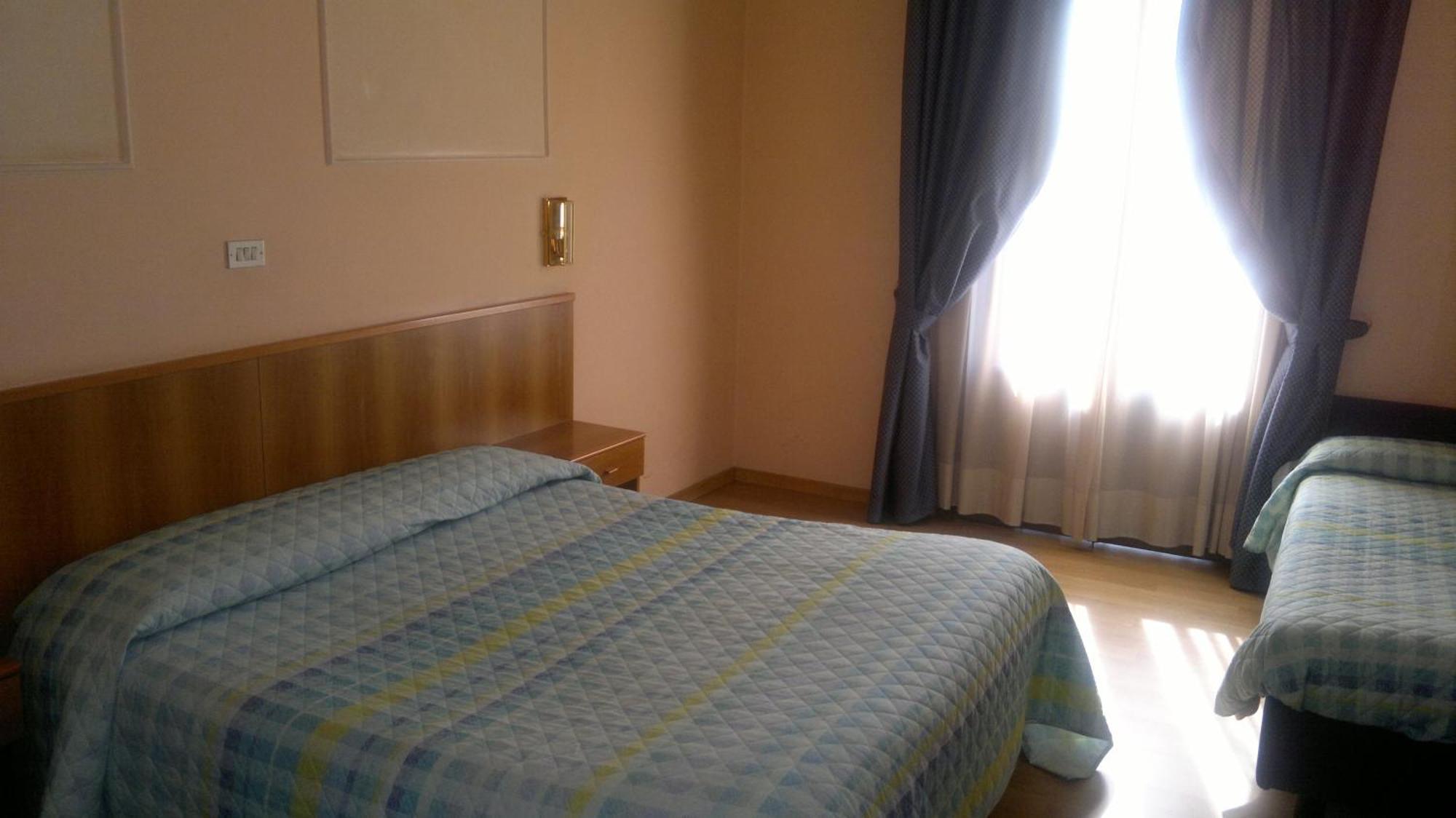 אסיסי Hotel Porziuncola מראה חיצוני תמונה