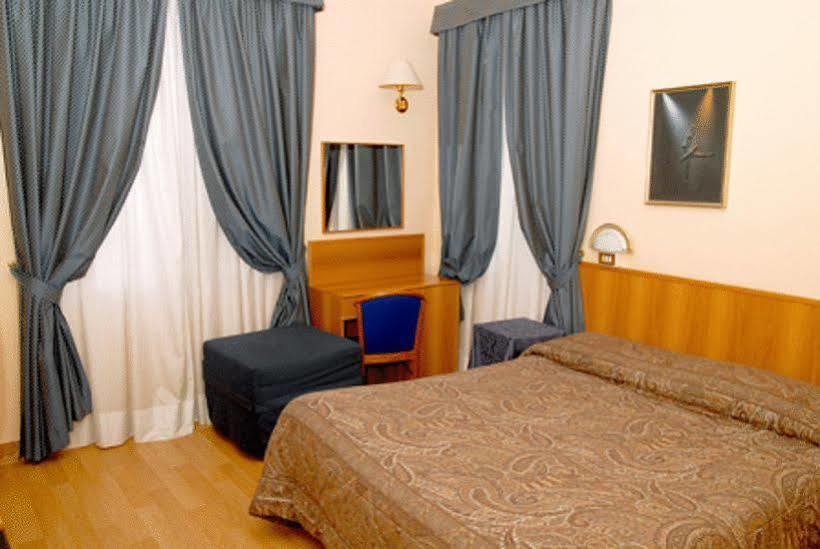 אסיסי Hotel Porziuncola מראה חיצוני תמונה